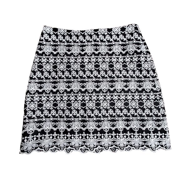 Ann Taylor LOFT Womens Black Floral Embroidered Casual‎ Mini Skirt Size 0 NWT - Picture 1 of 9